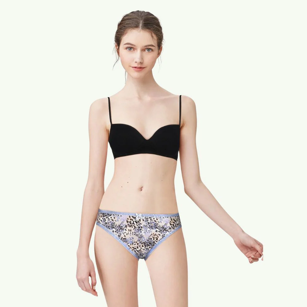 Soft & Lightly Padded Teen Bra – First Bra for Teenagers Girls | RAKS Pakistan